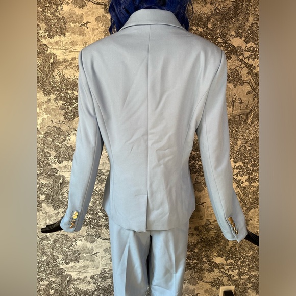 Light Blue Single-Breasted Suit - Picture 2 of 11